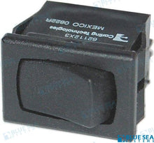 INTERRUPTEUR À BASCULE DPST (ON)-OFF | OEM 7491 | INTERRUPTEURS |