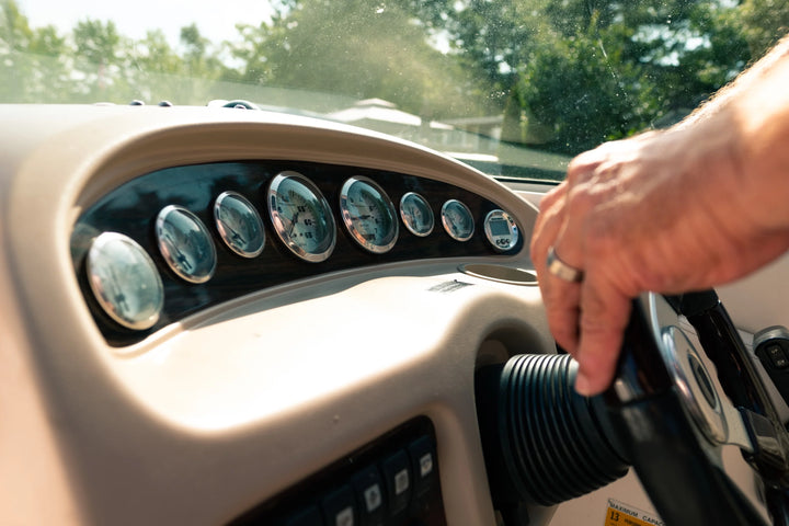 Boat steering wheel and dashboard